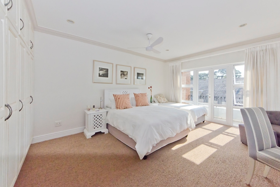 3 Bedroom Property for Sale in Leisure Isle Western Cape